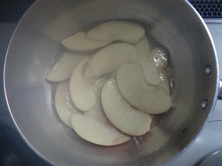 リンゴ甘煮１.JPG